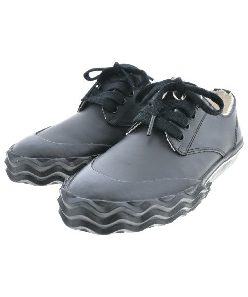 Maison Margiela รองเท้าผ้าใบ