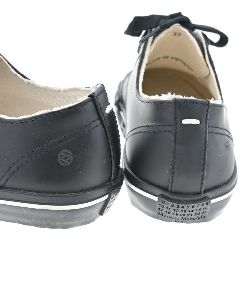 Maison Margiela รองเท้าผ้าใบ
