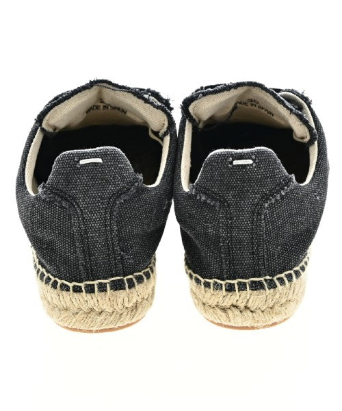 Maison Margiela รองเท้าผ้าใบ