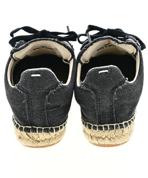 Maison Margiela รองเท้าผ้าใบ