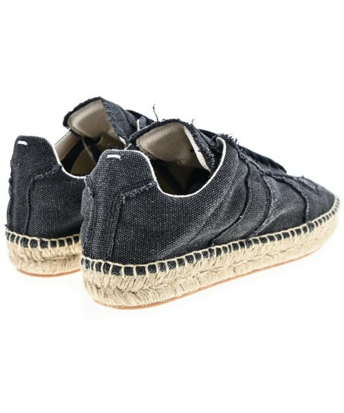 Maison Margiela รองเท้าผ้าใบ