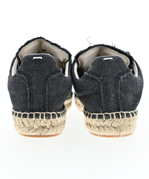 Maison Margiela รองเท้าผ้าใบ