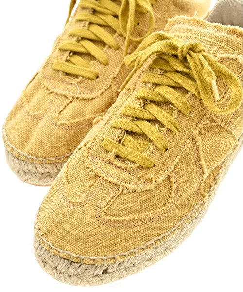 Maison Margiela รองเท้าผ้าใบ