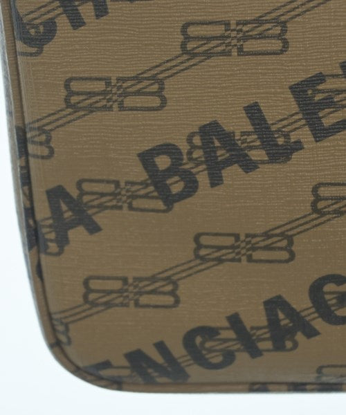 BALENCIAGA กระเป๋าสะพาย