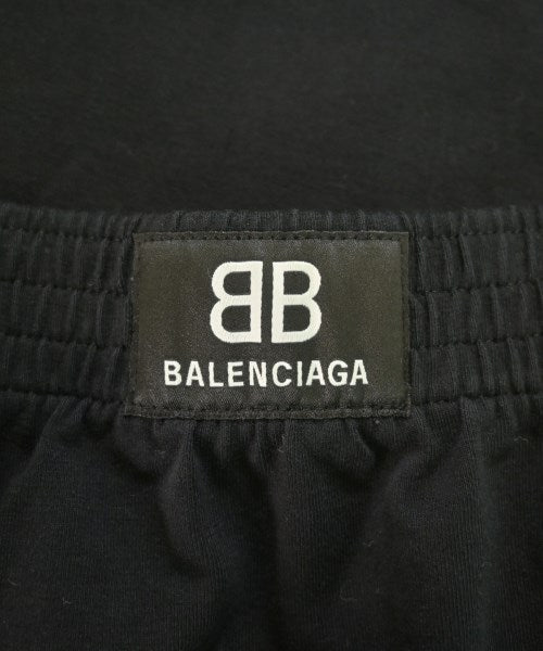BALENCIAGA กระโปรงยาวถึงเข่า