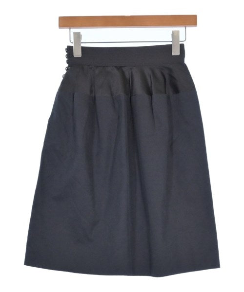 VIKTOR&ROLF กระโปรงยาวถึงเข่า