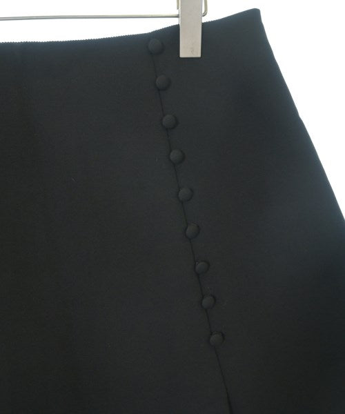 TARA JARMON กระโปรงสั้น