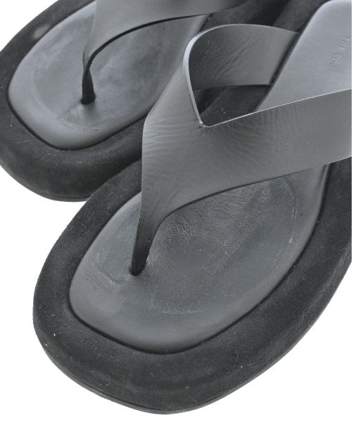 THE ROW รองเท้าแตะ