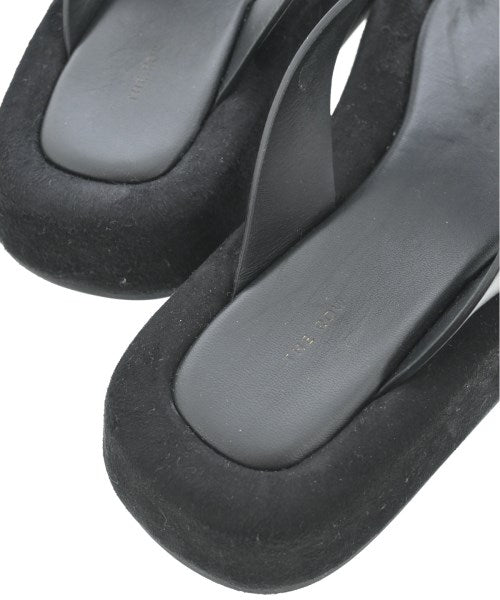 THE ROW รองเท้าแตะ