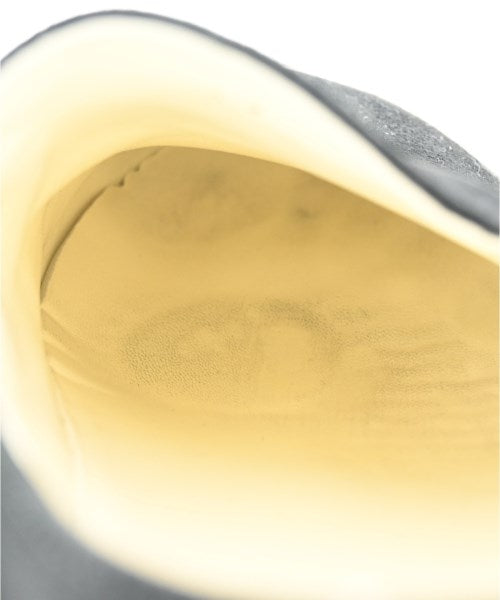 THE ROW รองเท้าผ้าใบ