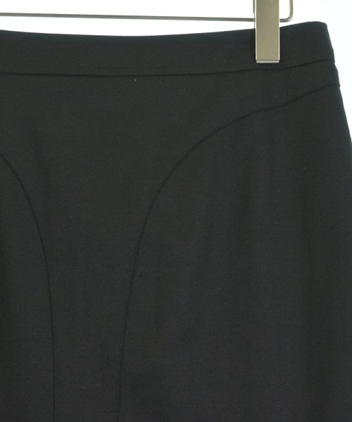 GIVENCHY กระโปรงยาวถึงเข่า