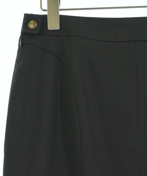 GIVENCHY กระโปรงยาวถึงเข่า