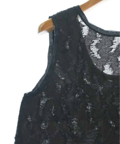 TELA เสื้อสตรี