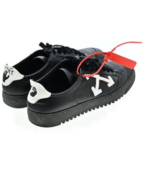OFF-WHITE รองเท้าผ้าใบ