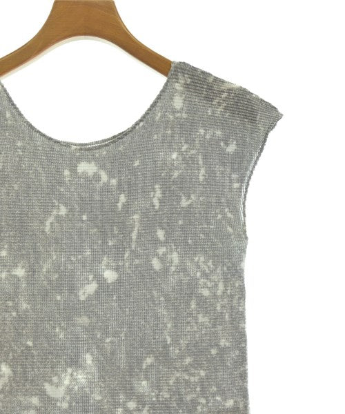 me ISSEY MIYAKE เสื้อลำลอง