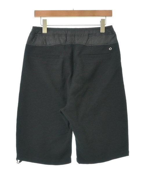 CoSTUME NATIONAL กางเกงขาสั้น