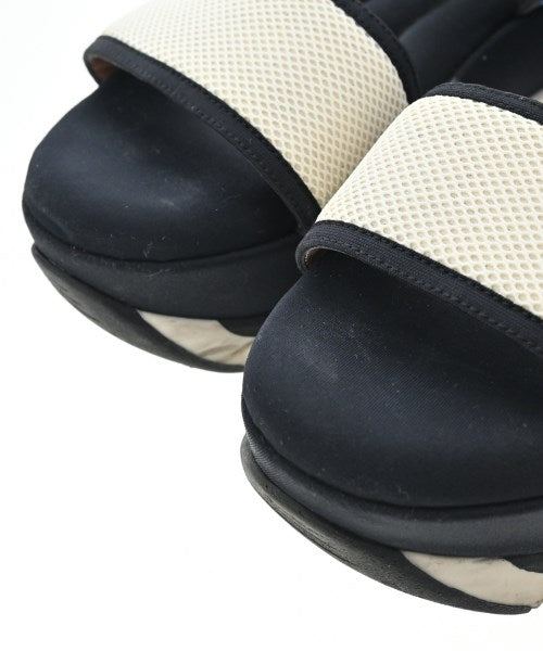 MARNI รองเท้าส้นสูง