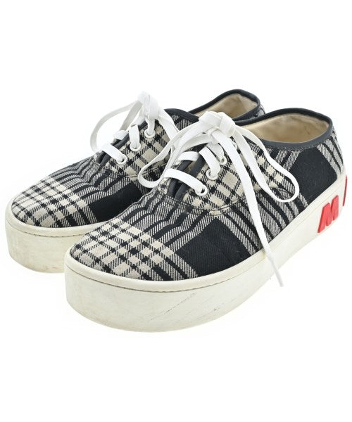 MARNI รองเท้าผ้าใบ
