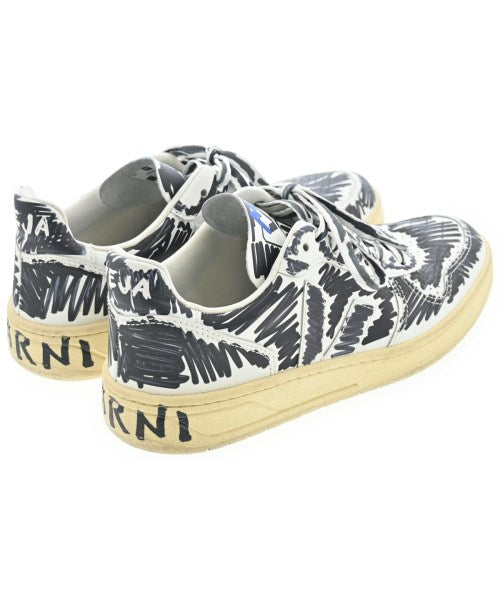 MARNI รองเท้าผ้าใบ