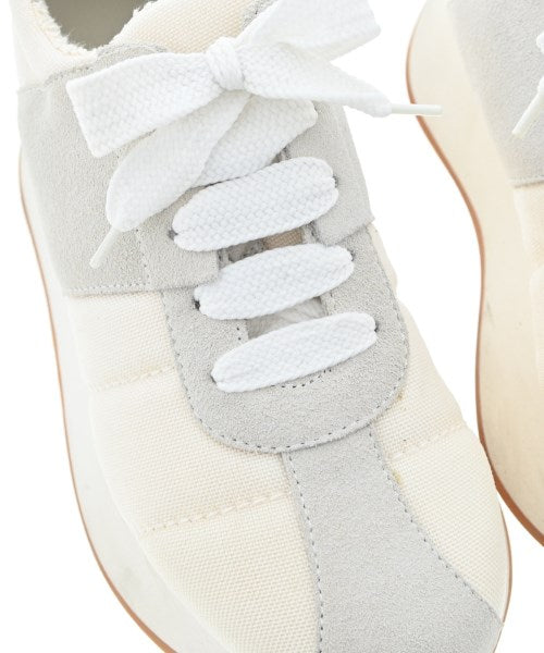 MARNI รองเท้าผ้าใบ