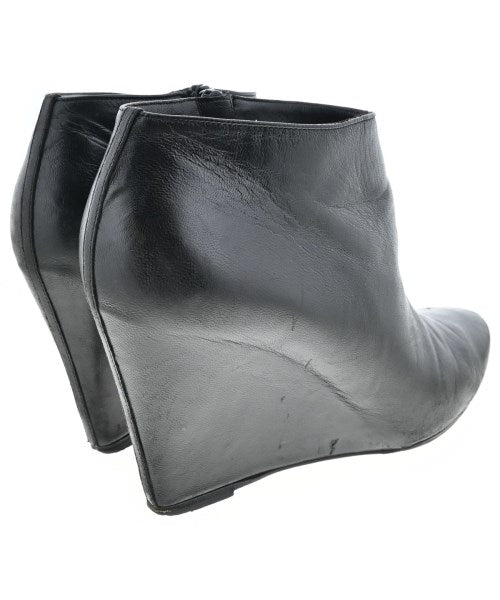 Christian Louboutin รองเท้าบู๊ต