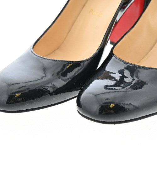 Christian Louboutin รองเท้าส้นสูง