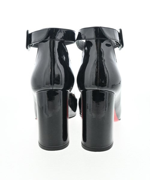 Christian Louboutin รองเท้าส้นสูง