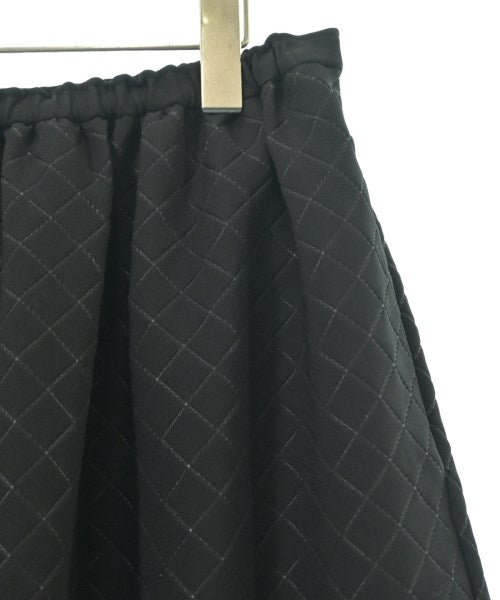 Chloe กระโปรงยาวถึงเข่า