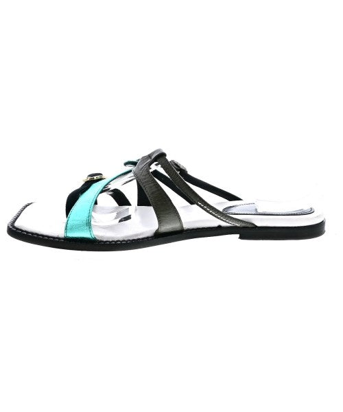 MM6 รองเท้าแตะ