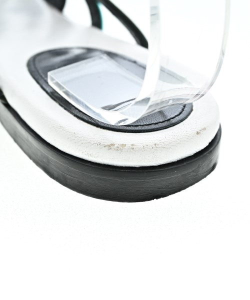 MM6 รองเท้าแตะ