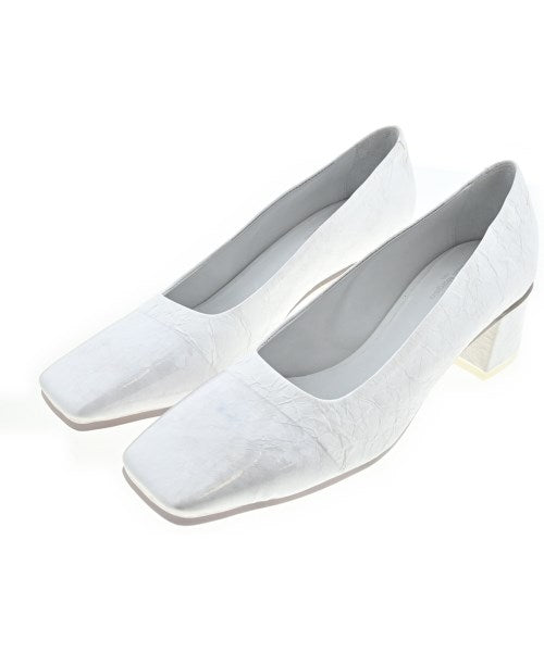 MM6 รองเท้าสวมทางการ