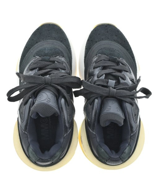 MM6 รองเท้าผ้าใบ