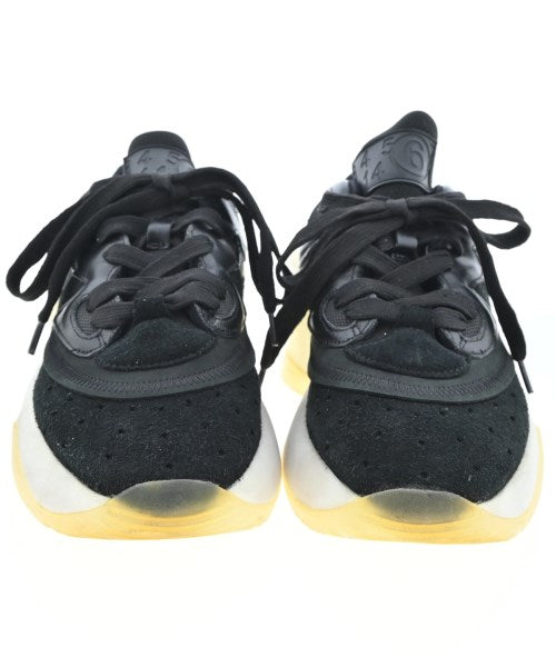 MM6 รองเท้าผ้าใบ