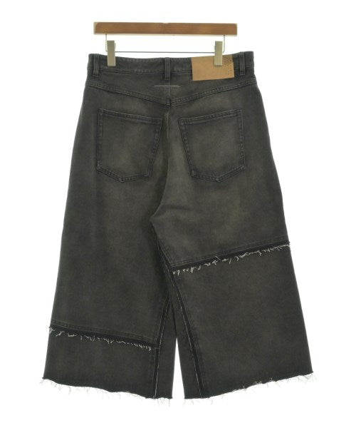 MM6 กางเกงขาสั้น