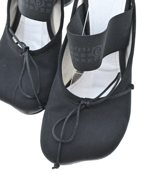 MM6 รองเท้าแตะ