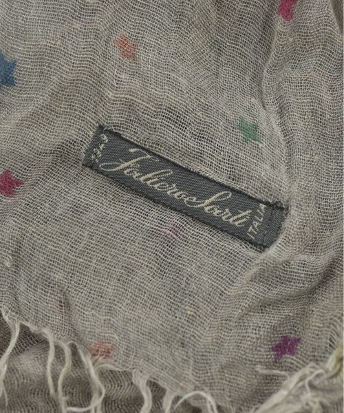 Faliero Sarti ผ้าคลุมไหล่