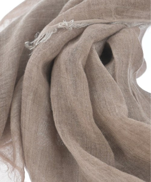 Faliero Sarti ผ้าคลุมไหล่