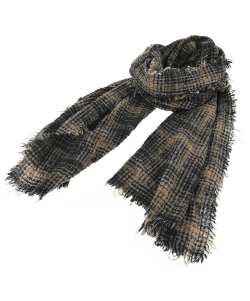 Faliero Sarti ผ้าคลุมไหล่