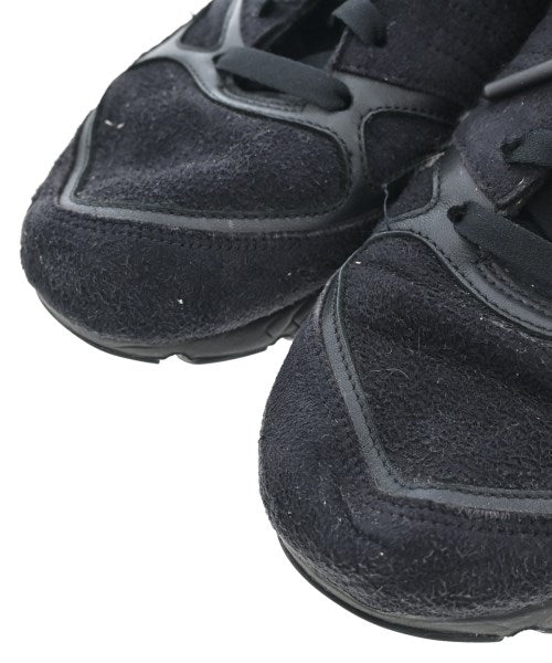 BLACK COMME des GARCONS รองเท้าผ้าใบ