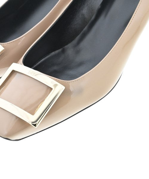 Roger Vivier รองเท้าส้นสูง