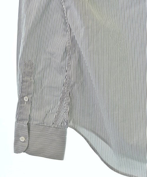 Umit Benan เสื้อลำลอง