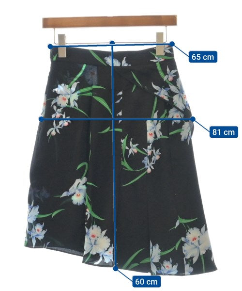 N゚ 21 กระโปรงยาวถึงเข่า