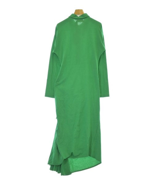 N゚ 21 ชุดเดรส