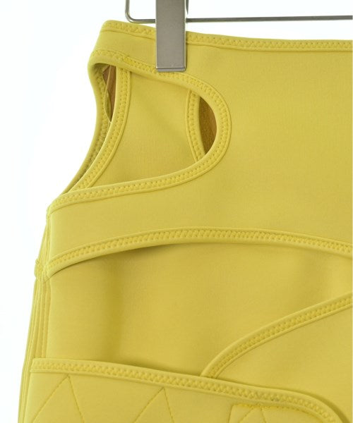 N゚ 21 กระโปรงสั้น