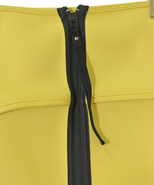 N゚ 21 กระโปรงสั้น