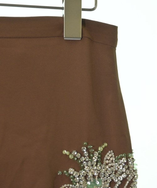 N゚ 21 กระโปรงสั้น