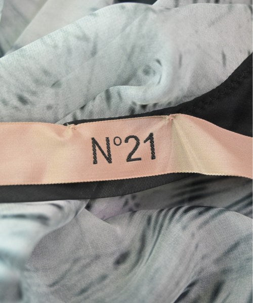 N゚ 21 ชุดเดรส