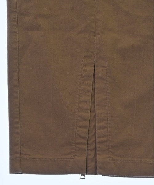 N゚ 21 กระโปรงยาวถึงเข่า