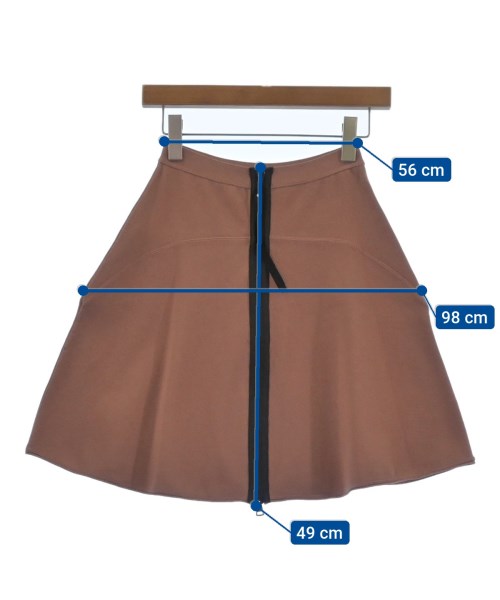 N゚ 21 กระโปรงยาวถึงเข่า