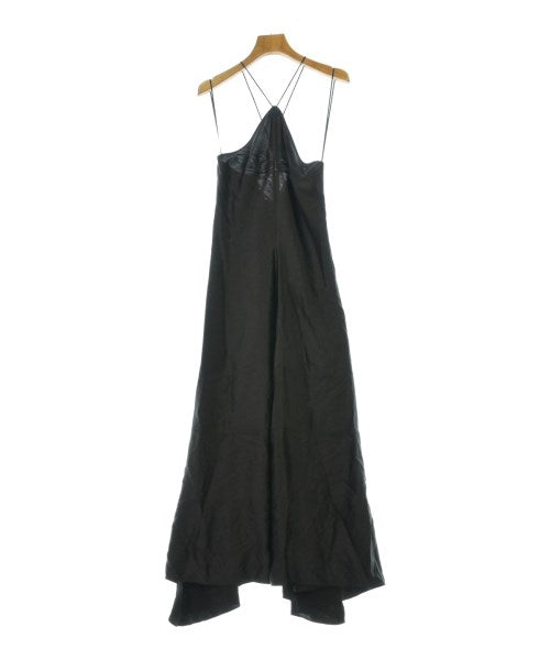 N゚ 21 ชุดเดรส